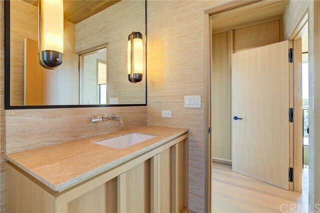 Building Photo - 1612 Ocean Dr