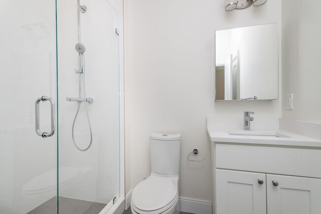 Building Photo - Check out this Jp Listing