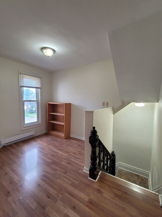 Building Photo - wmai302