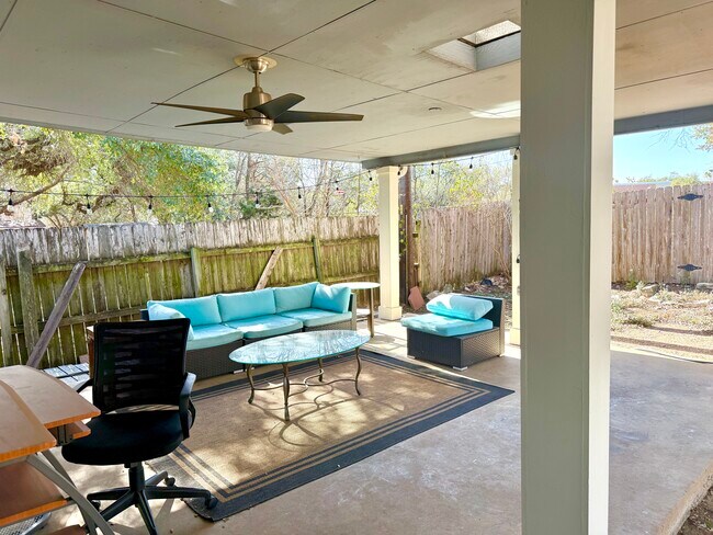 Building Photo - 13116 Amarillo Ave