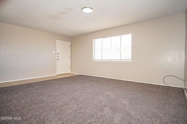 Building Photo - 3530 Hamilton Ave