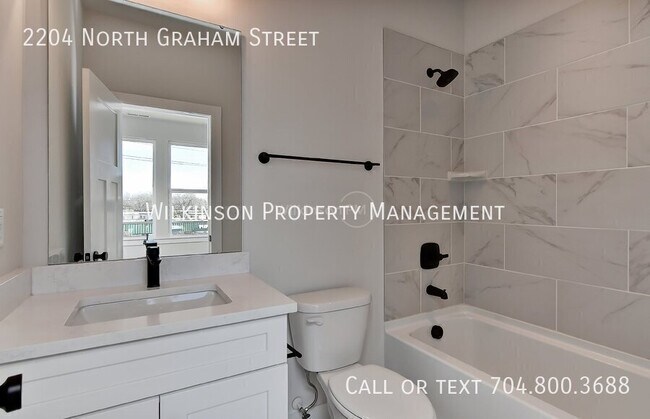 Building Photo - 2204 N Graham St