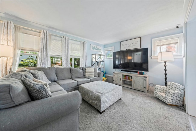 Building Photo - 52 Wedgewood Park