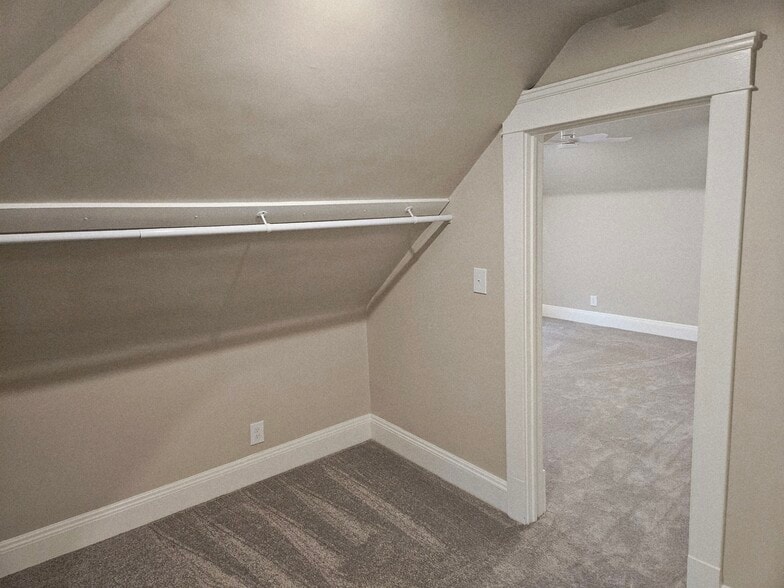 Building Photo - 9715 Clifton Blvd