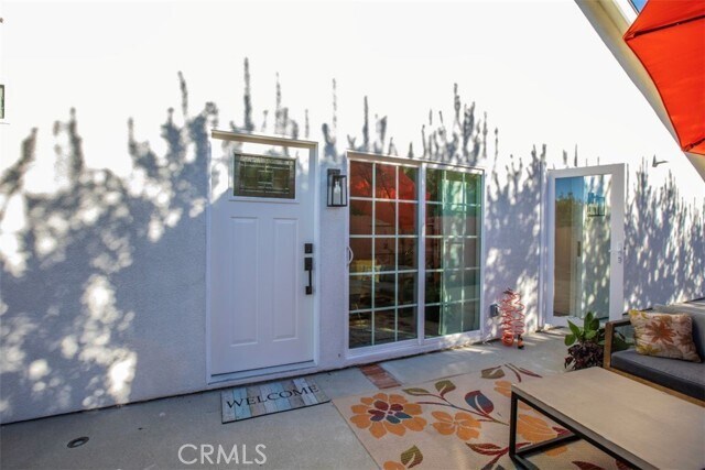 Building Photo - 32052 Via Alicia