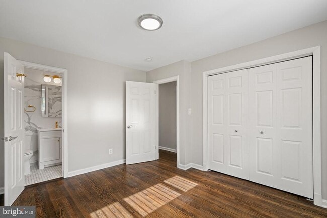 Building Photo - 3908 Melvern Pl