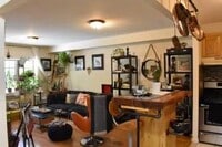 Building Photo - 360 Linden St