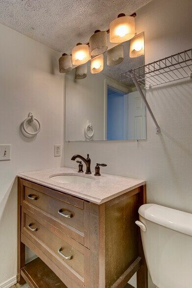 Building Photo - 3514 Glory Cir