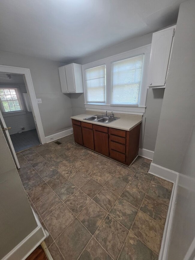 Building Photo - 4438 Stowe St