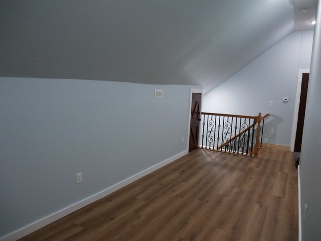 Building Photo - 208 Vineyard Rd