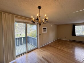 Building Photo - 2 bedroom, 1 bathroom