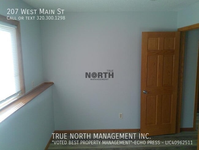 Building Photo - 207 W Main St