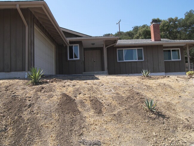 Building Photo - Fantastic Lot + View