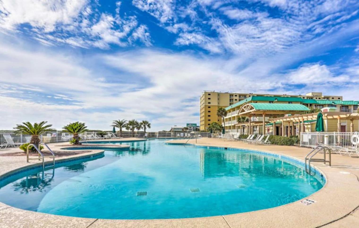 Building Photo - 400 Plantation Rd