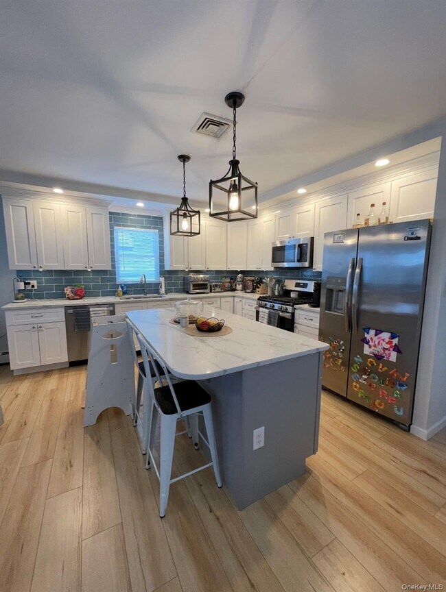 Building Photo - 512 E Penn St