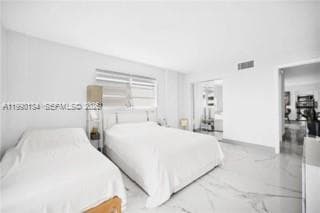 Building Photo - 1340 Lincoln Rd