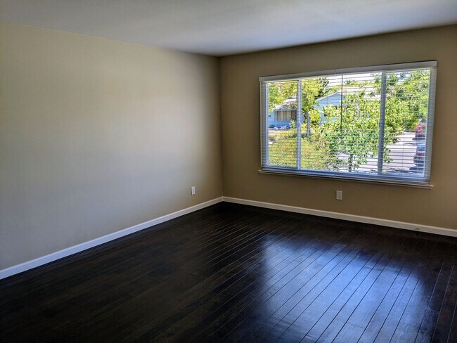 Building Photo - Remodeled 4 Bed 2 Bath Sunnyvale Home - Sp...