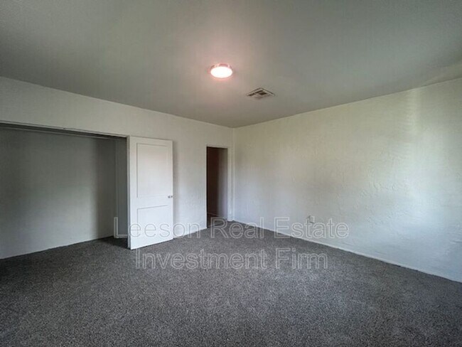 Building Photo - 502 McCormick St
