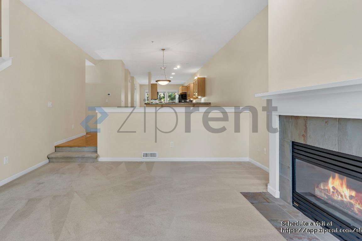 Building Photo - 7909 SW 31st Ave