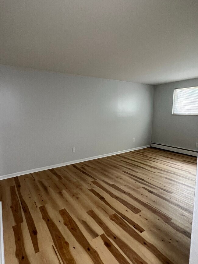 Building Photo - Main Street Milford Apartments LLC