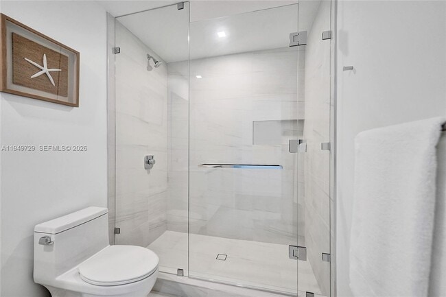 Building Photo - 900 N Ocean Blvd