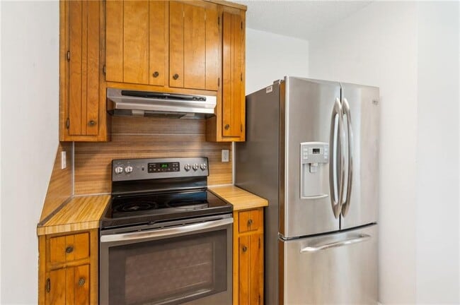 Building Photo - 355 Cross Creek Pl