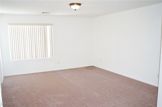Building Photo - 932 Ribbon Grass Ave