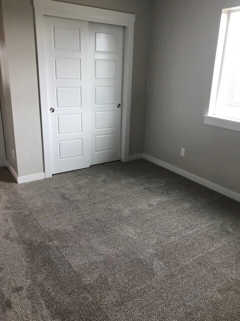 Building Photo - 4-Bedroom, 2.5-Bath Home with a 3-Car Garage and a Fully Fenced Backyard with No Rear Neighbors.