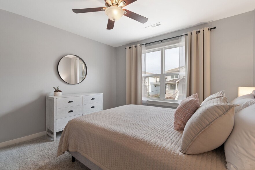 Building Photo - 223B Orlando Ave