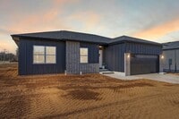 Building Photo - 1340 S Shayla Ave