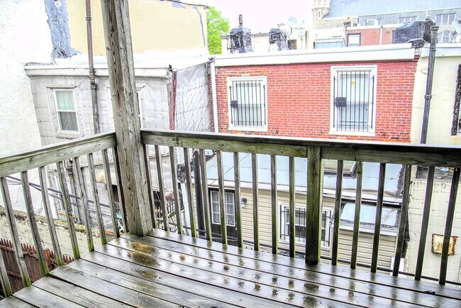 Building Photo - 743 S 20th St