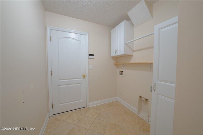 Building Photo - 14622 Christen Dr