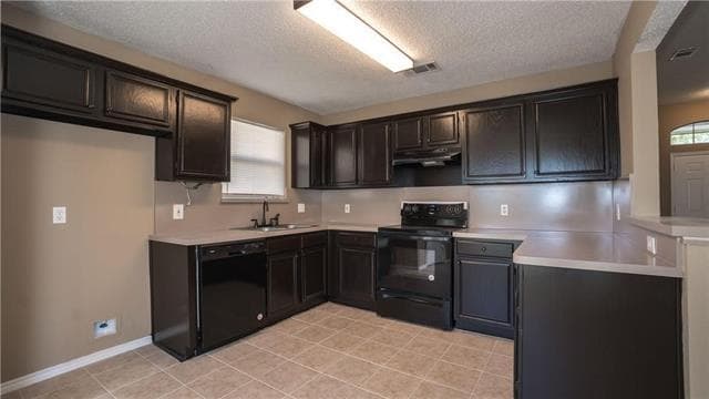 Building Photo - 1512 Manitoba Ln