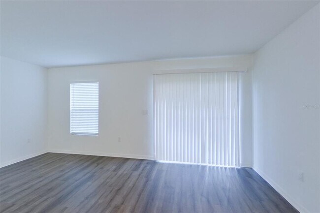 Building Photo - 3931 NW 45th Terrace