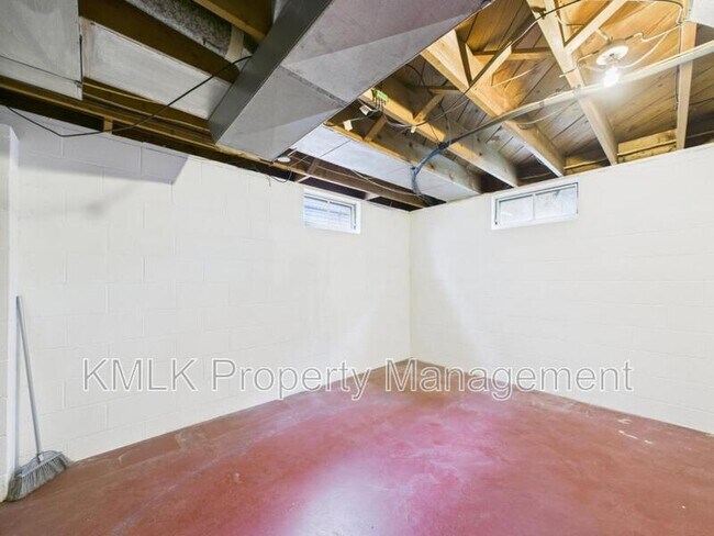 Building Photo - 2667 11th St