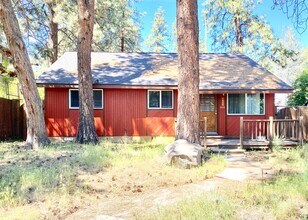 Building Photo - Recently Remodeled River West 3BR - 2BA Home