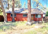 Building Photo - Recently Remodeled River West 3BR - 2BA Home