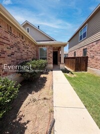 Building Photo - 3 Bed/2 Bath Home with Garage / Pet-Friendly / Vouchers Accepted / Coming Soon!