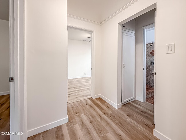 Building Photo - 5027 Cahuenga Blvd