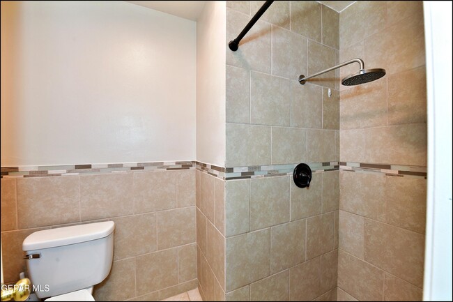 Building Photo - 4504 R J Lunn Ct