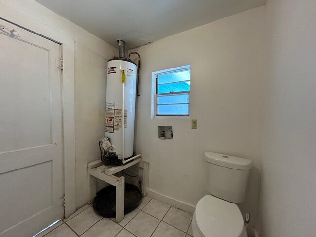 Building Photo - 815 San Jorge Ave