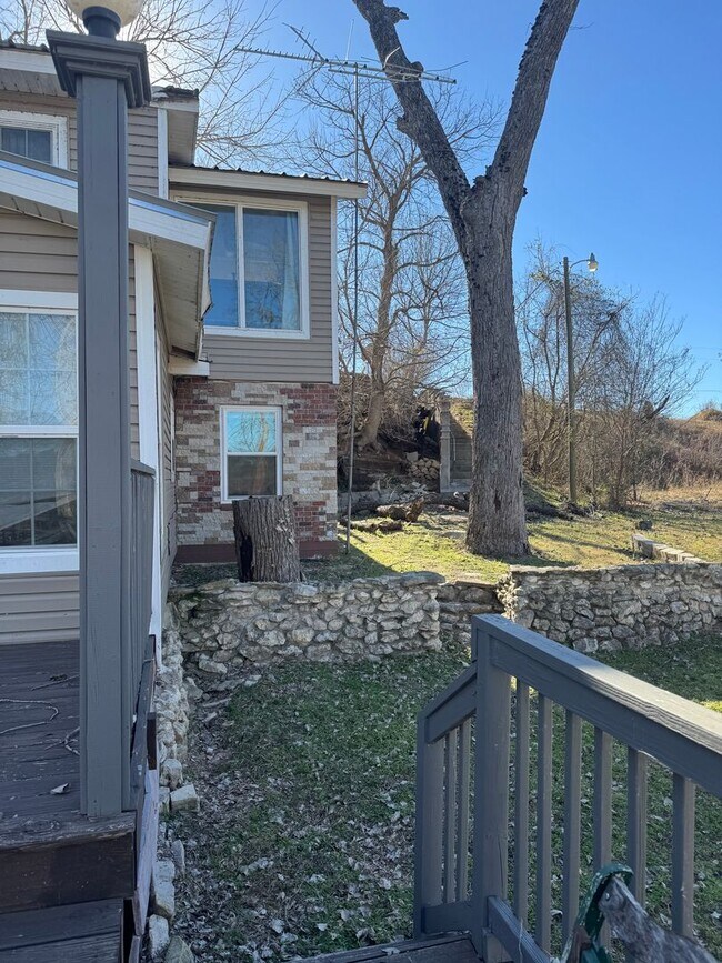 Building Photo - 352 County Rd 3670