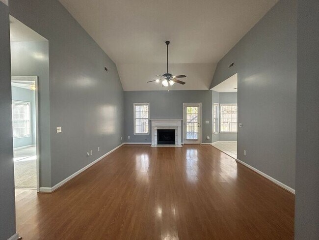 Building Photo - 313 Old Cahaba Trail