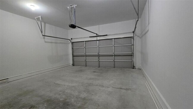 Building Photo - 2275 Copper Trail Ln NE