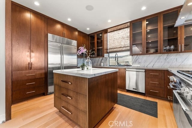 Building Photo - 228 38th St