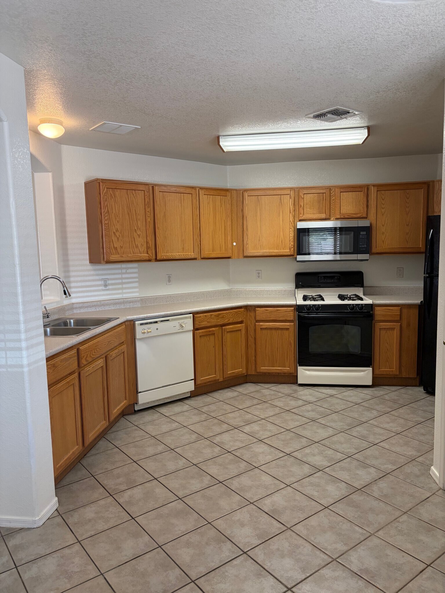 Building Photo - 6680 W Brightwater Way