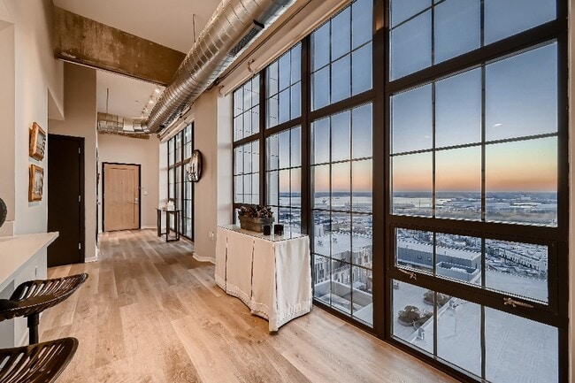 Building Photo - 1200 Steuart St