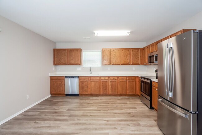 Building Photo - 8126 Rosberg Ln
