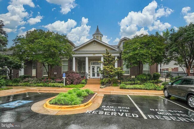 Building Photo - 1580 Spring Gate Dr.