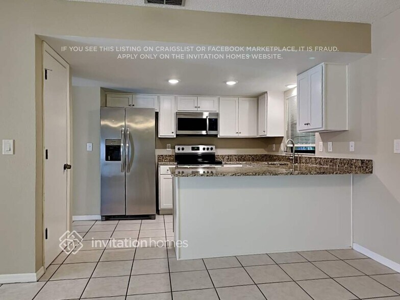 Building Photo - 3742 Sapphire Ct